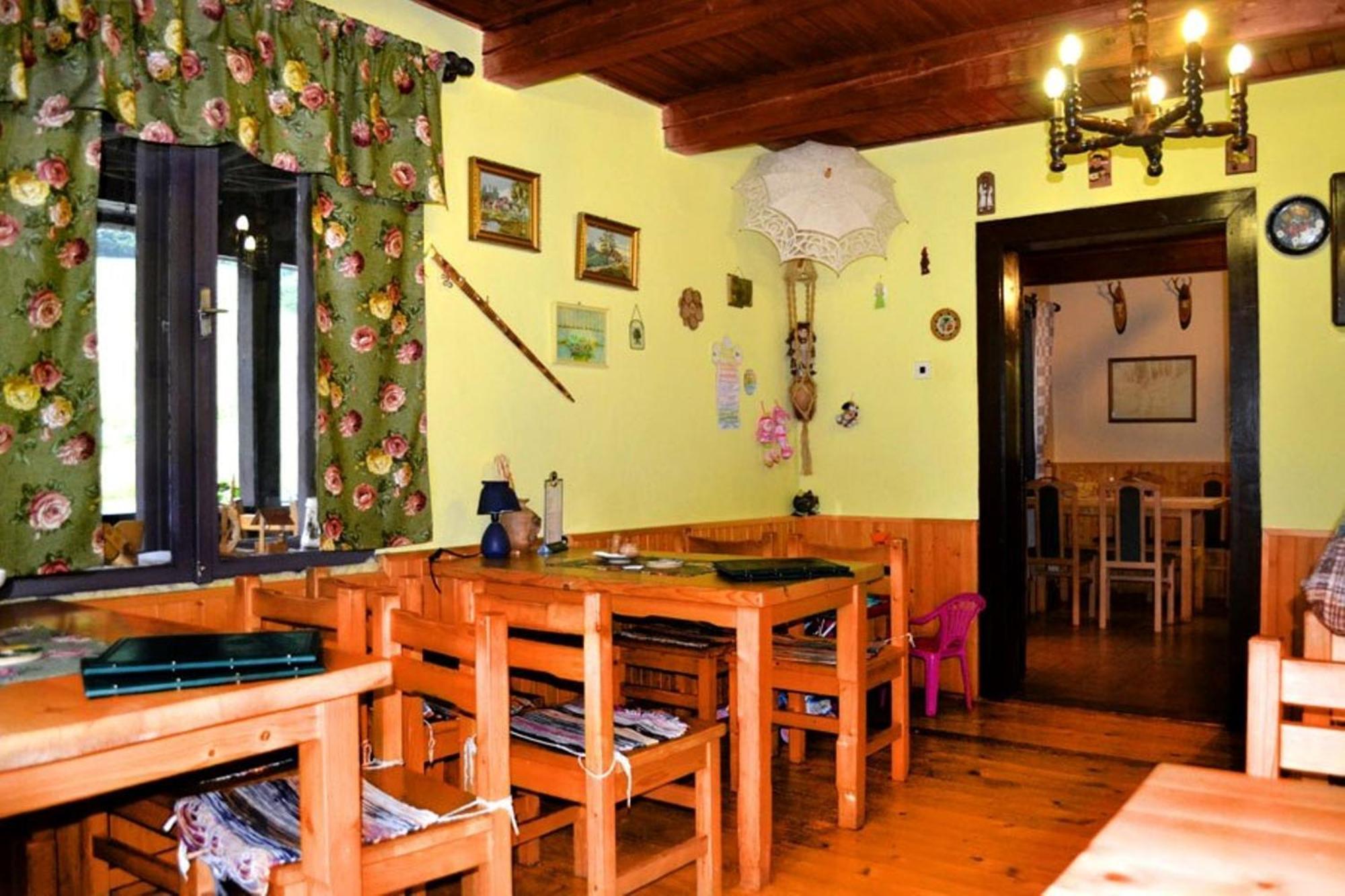 Penzion Pastierna Dedinky Buitenkant foto